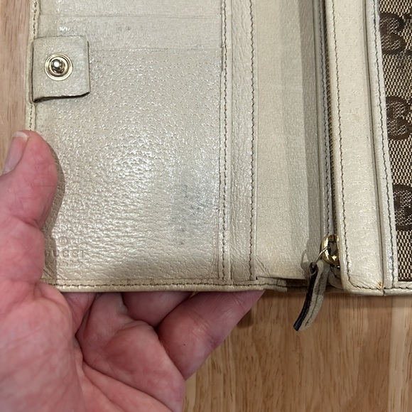 GUCCI WALLET - Picture 7 of 16
